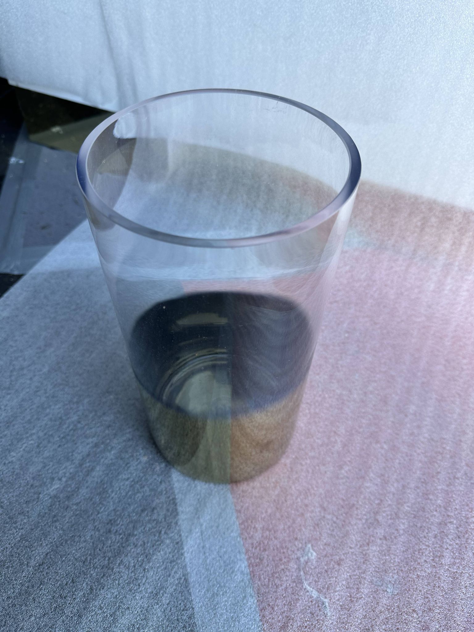 Vase par Polspotten couleur or et transparent