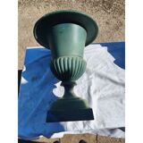 Pair of 19th-century cast iron Medici vases