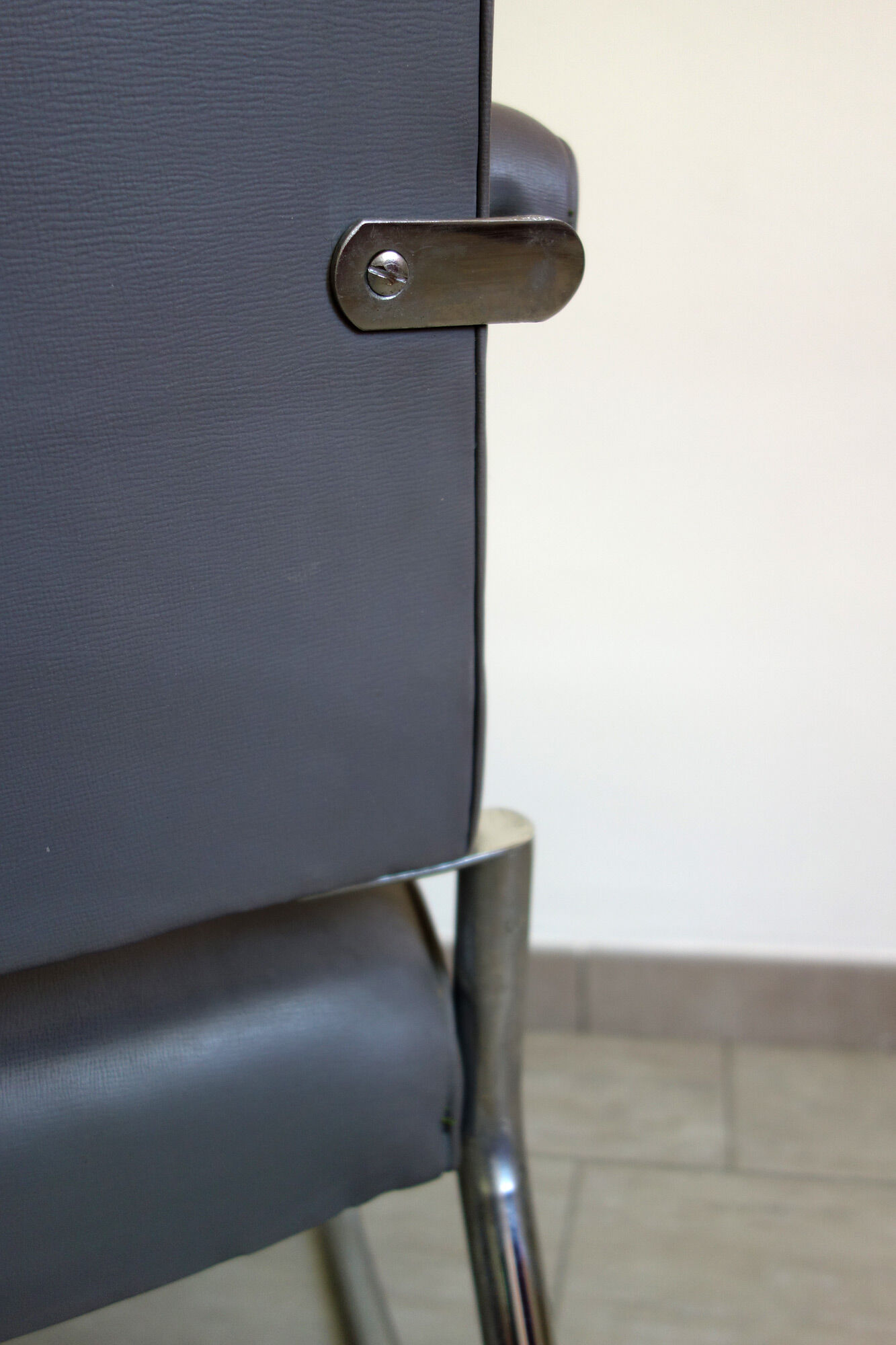 Former Ronéo industrial chair