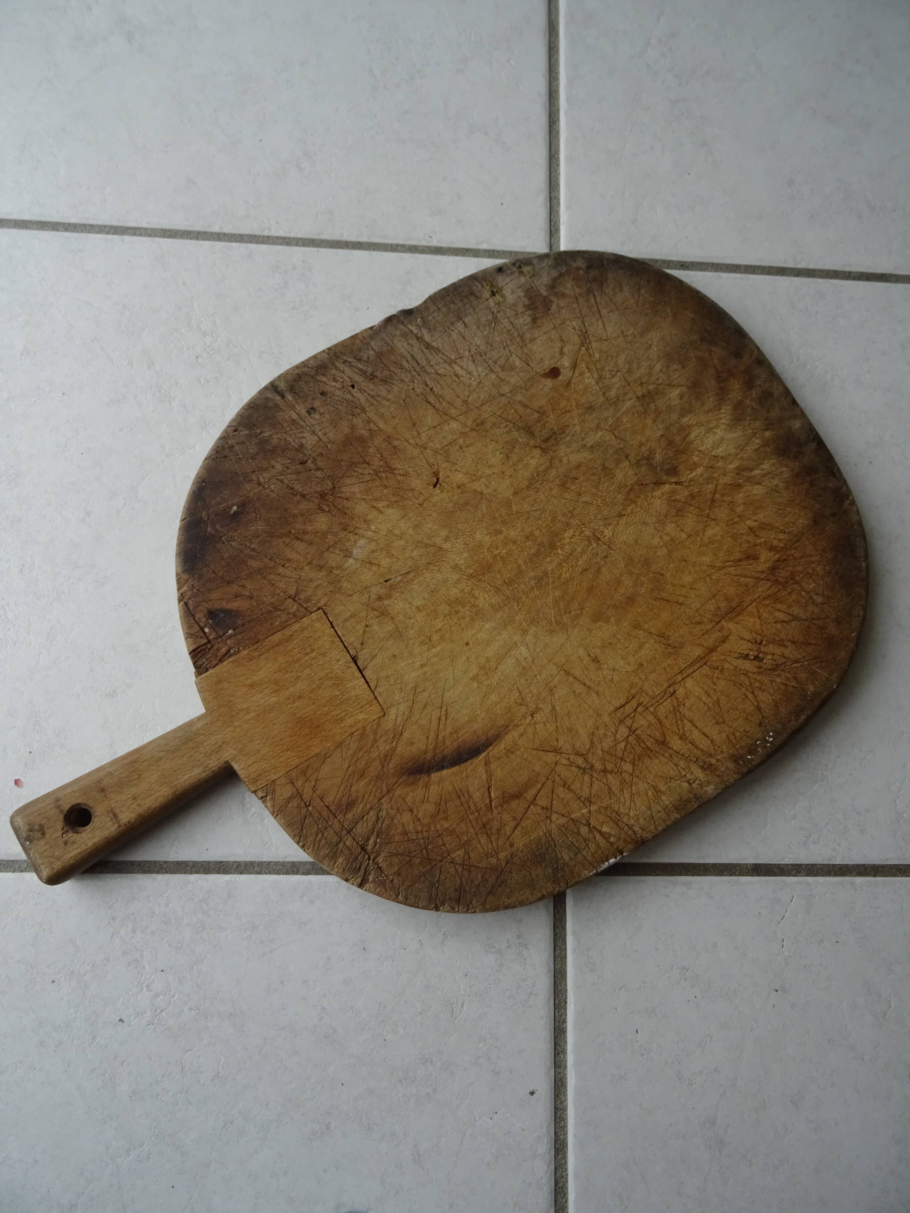 Provence solid wood cutting board