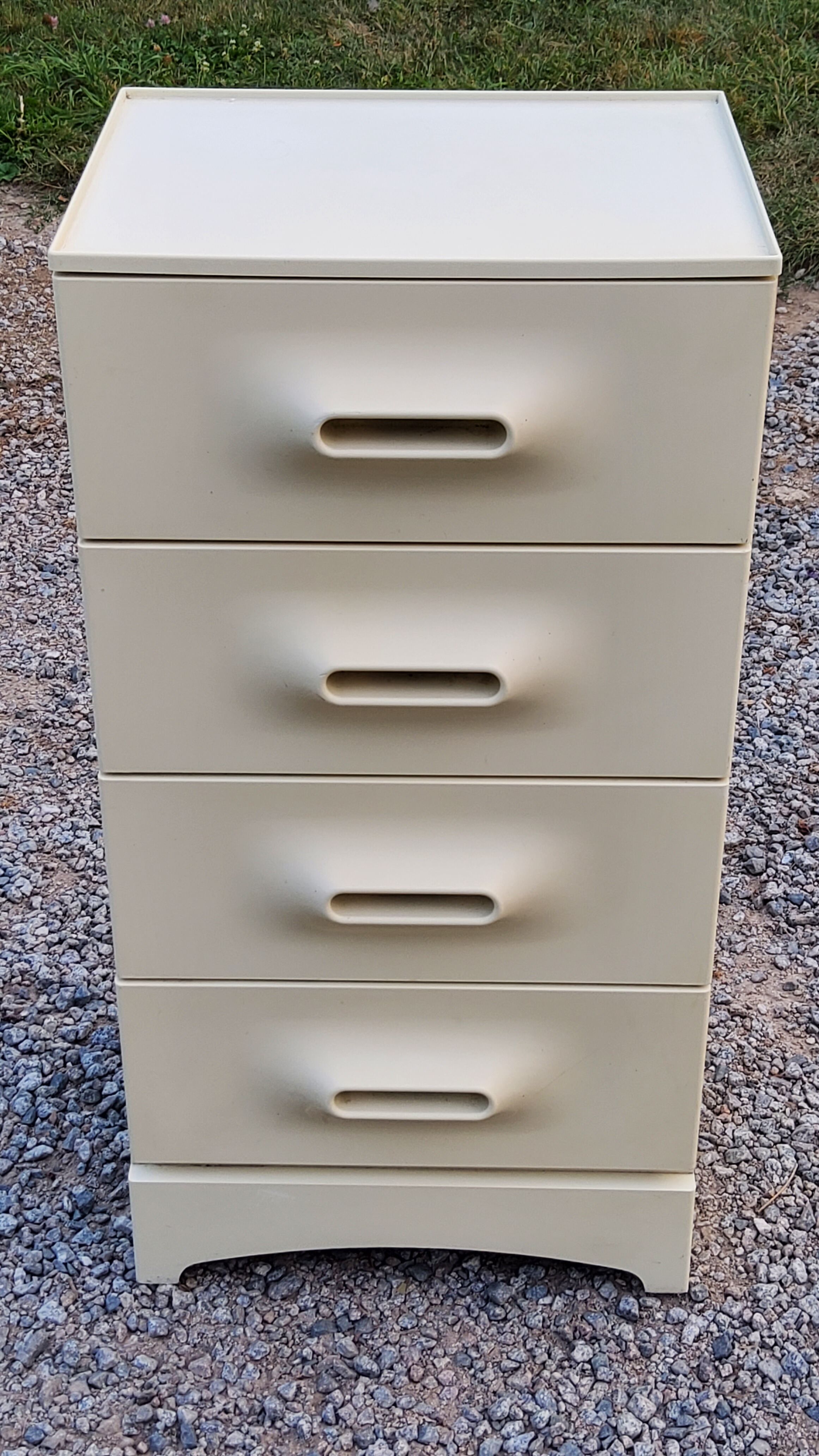 Marc Held chest of drawers in plastic from the 70s