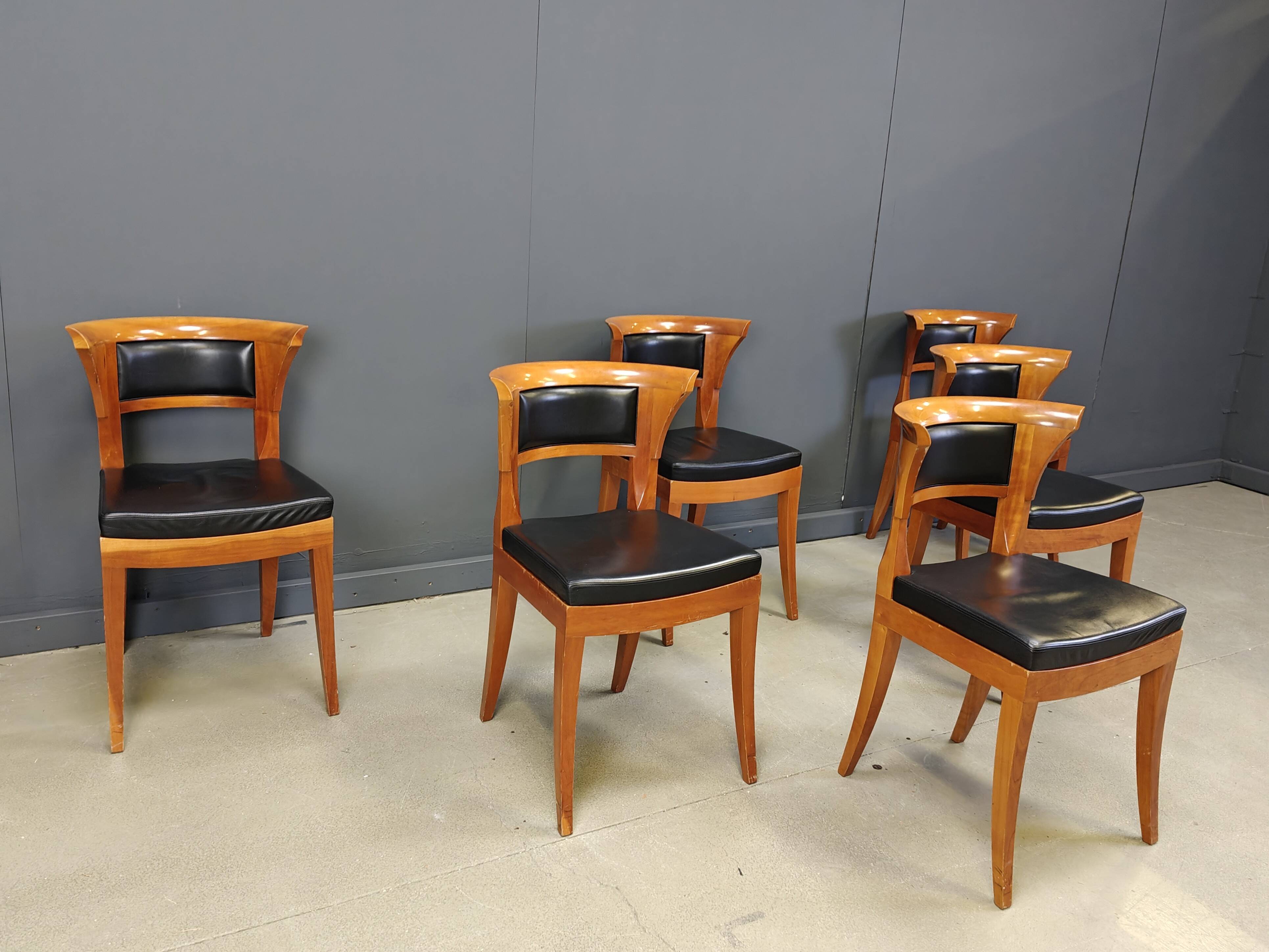 Set of 12 Cherry wood dining chairs by Leon Krier Model Sella Media by Gior