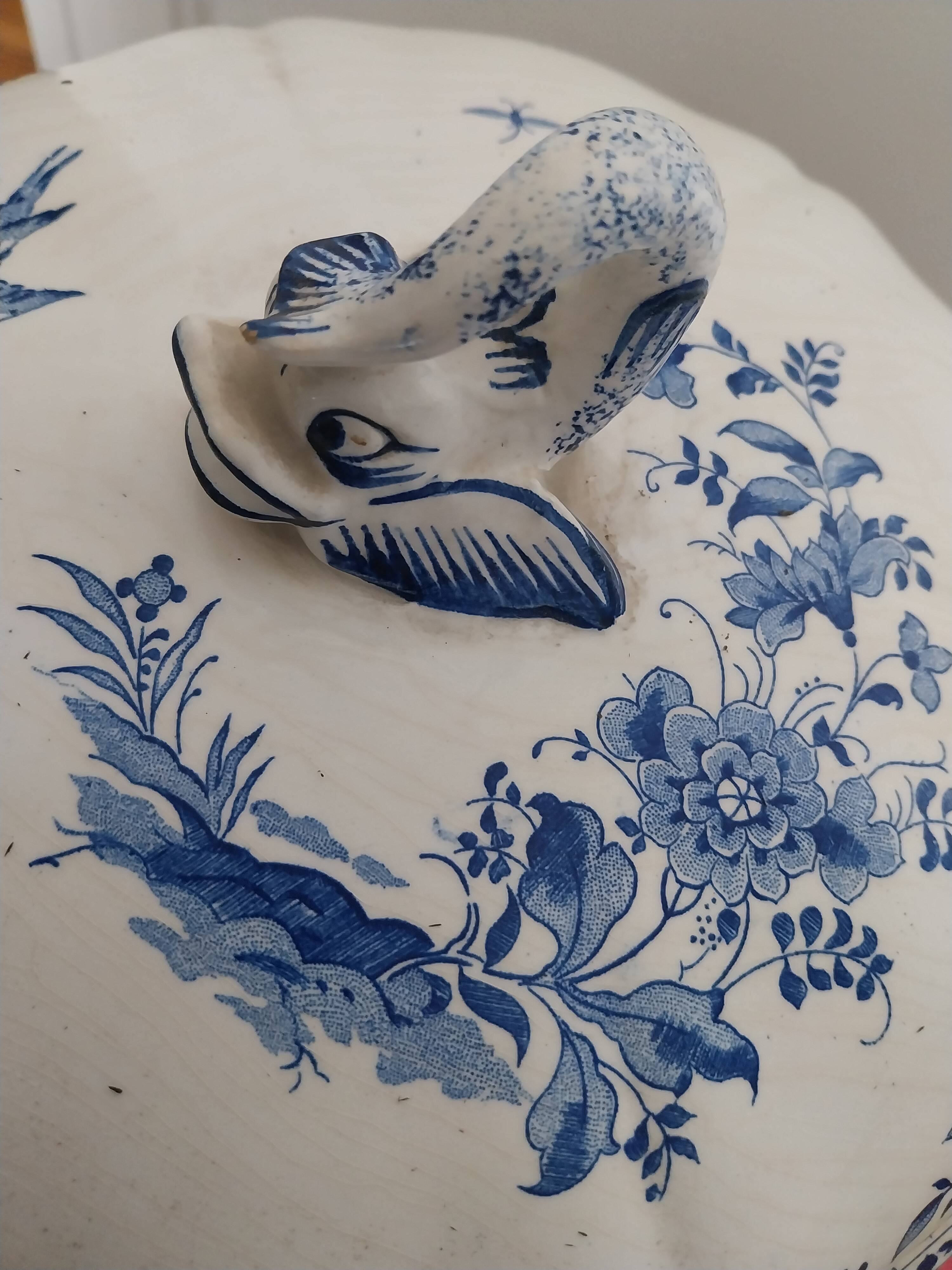 Soup tureen Giens Delft