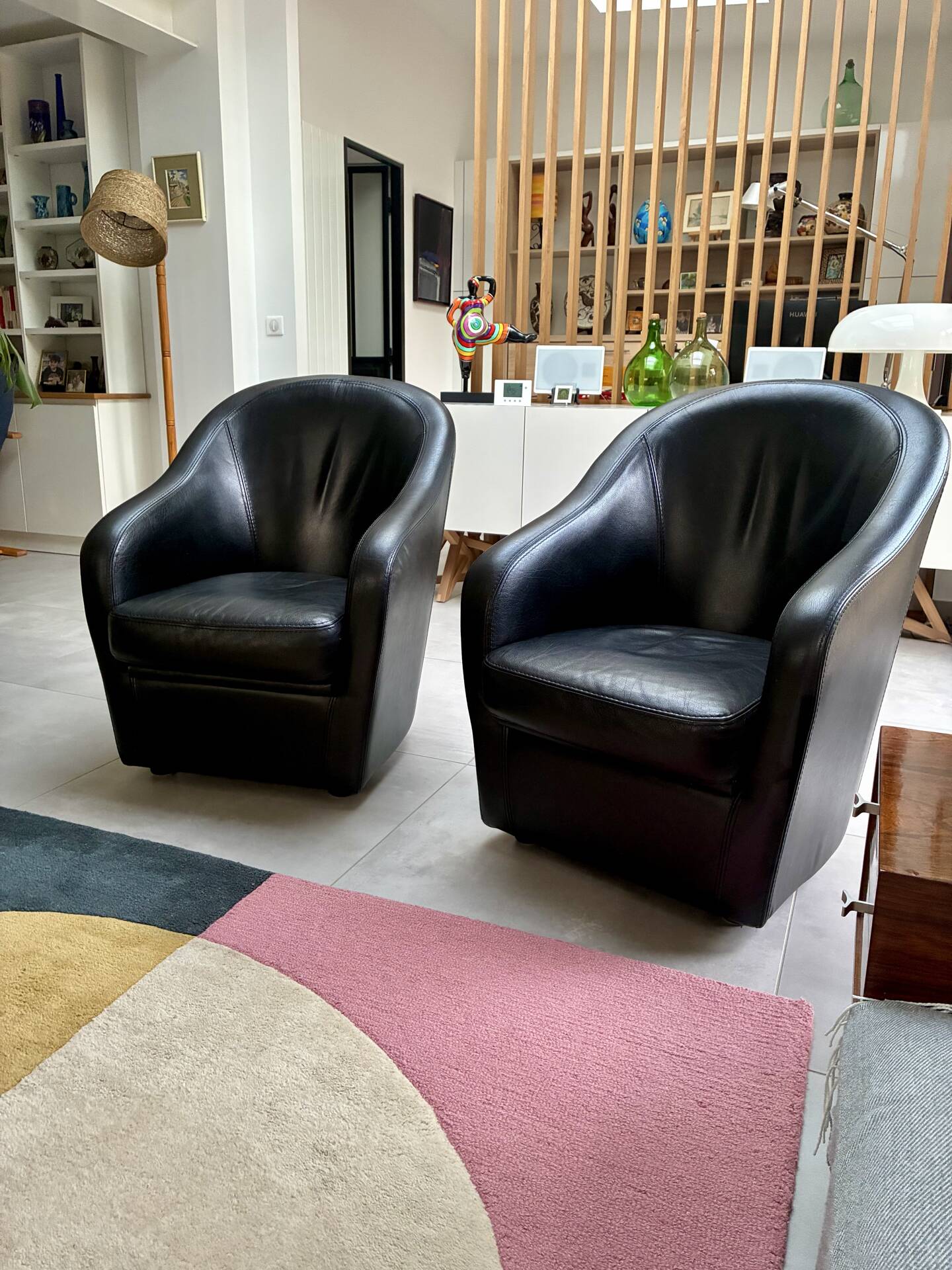 Paire fauteuil cabriolet cuir noir 1990