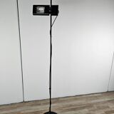 Lampadaire Aton conçu par Ernesto Gismondi en 1980 pour Artemide