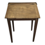 Small children's desk