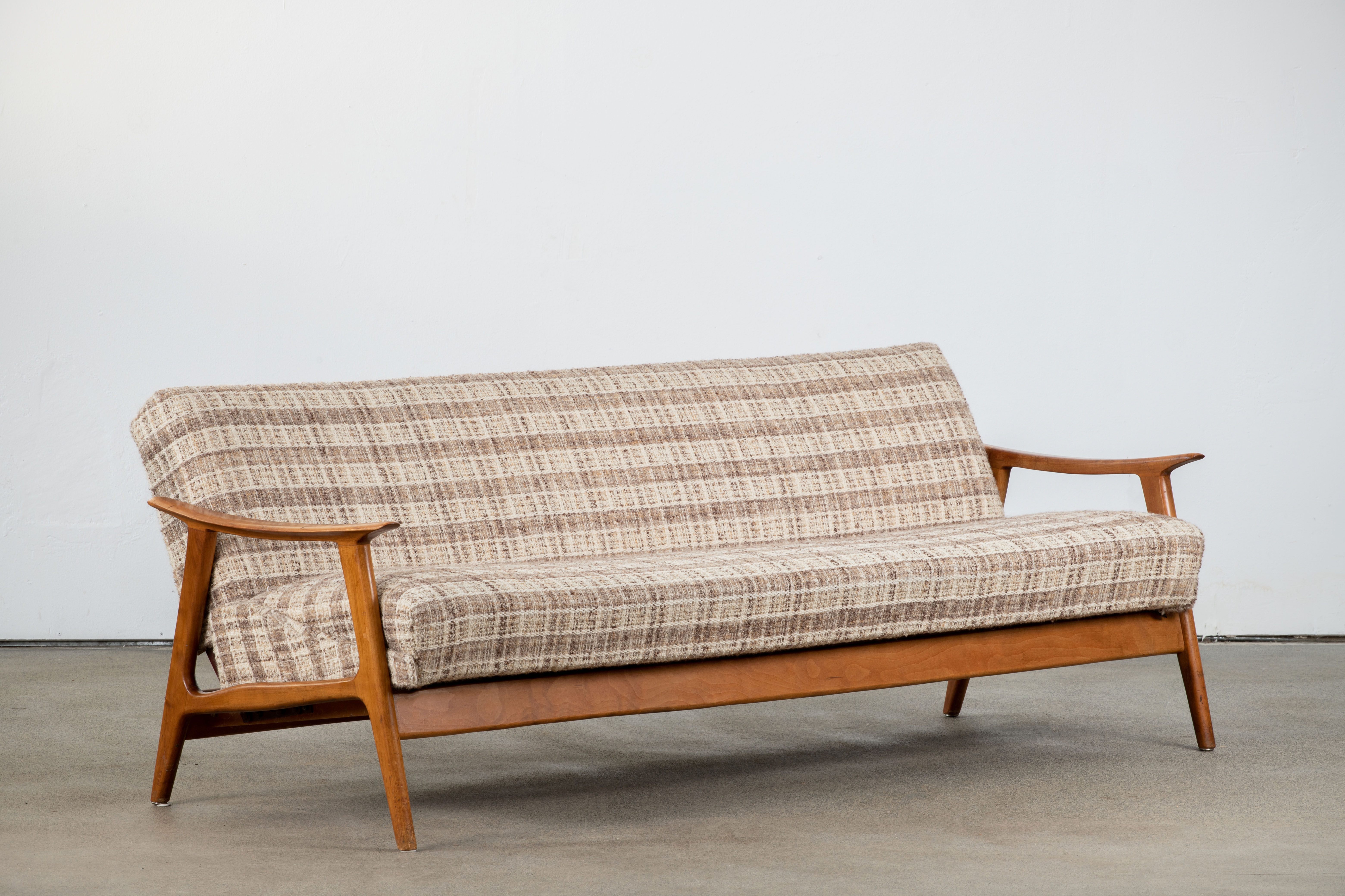 Scandinavian sofa 201 cm