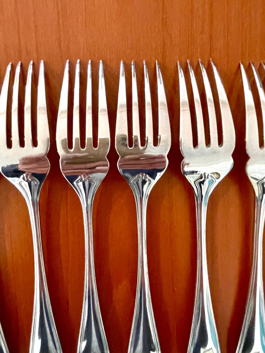 Christofle Marot Berain, 12 fish cutlery sets, shell decor