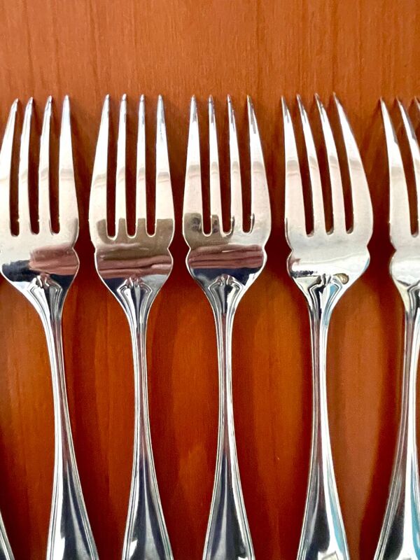 12 couverts à poisson décor coquille, Christofle Marot Berain