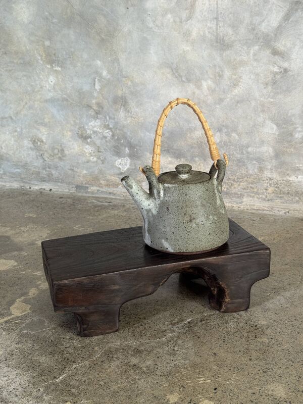 Petit stool, tabouret d'appoint en teck massif noir wabi-sabi L30 l8,5 H6