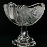 Art Nouveau hard foot cut in engraved crystal