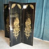 Laque screen black fund pattern