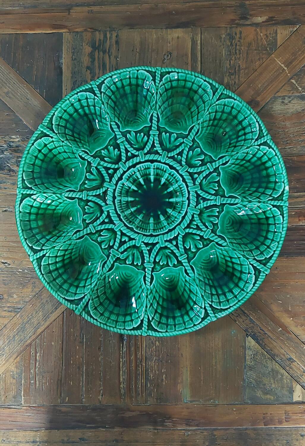 Antique green majolica oyster dish – Sarreguemines