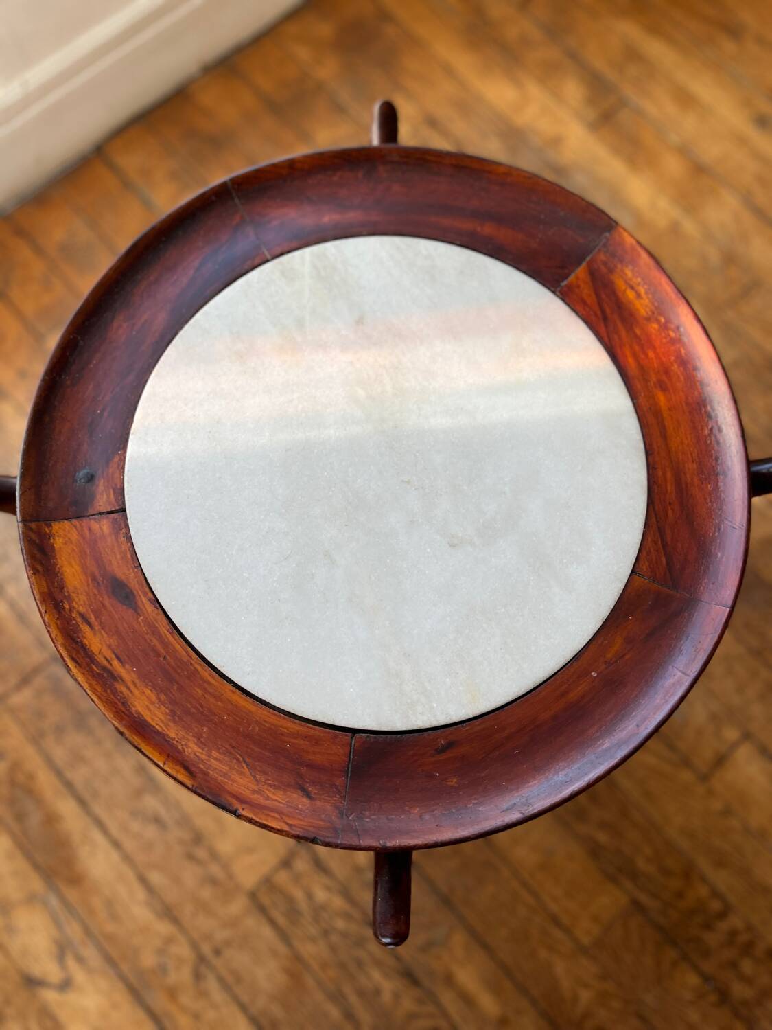 G. Scapinelli. Table d’appoint Maracana en caviuna