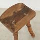 Tabouret ancien brutaliste en bois 1