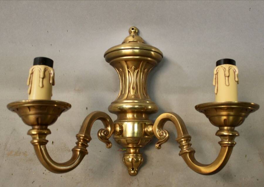Set of 4 bronze wall lights