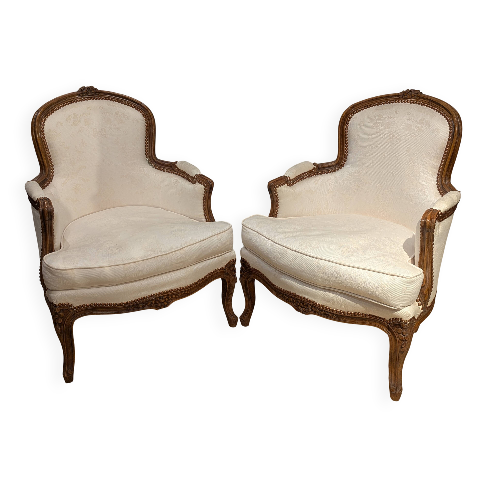 Paire de fauteuils bergères Louis XV
