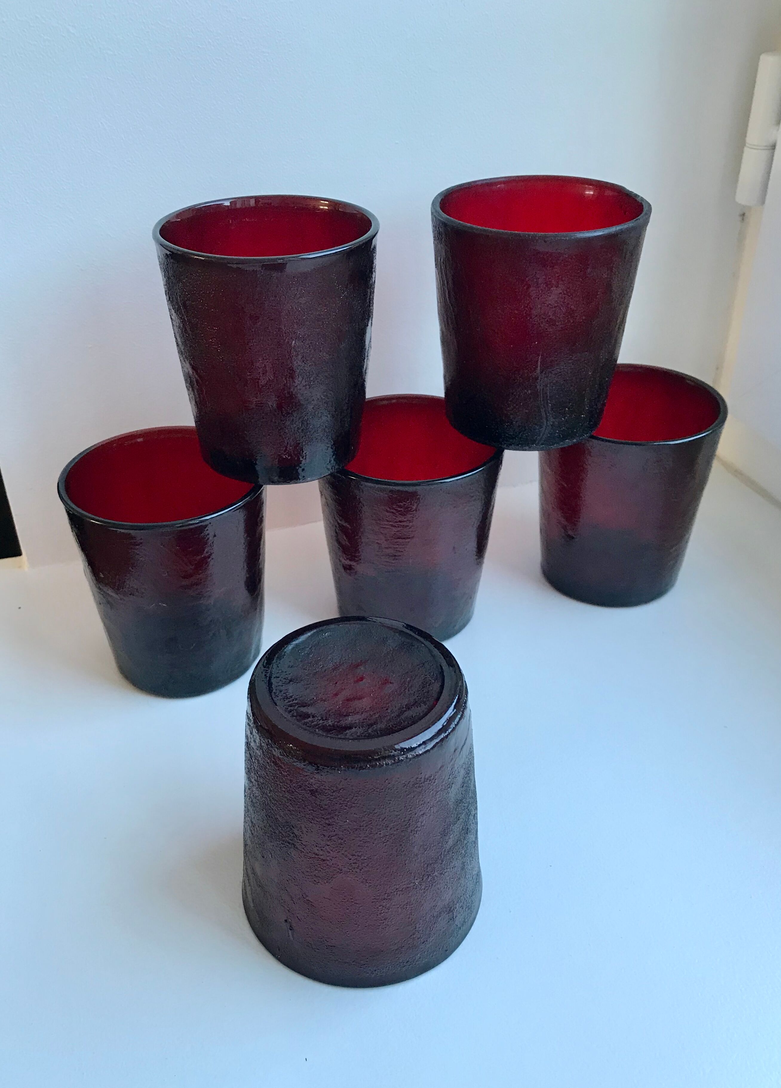 Set of 6 burgundy colored glass glasses 70s
