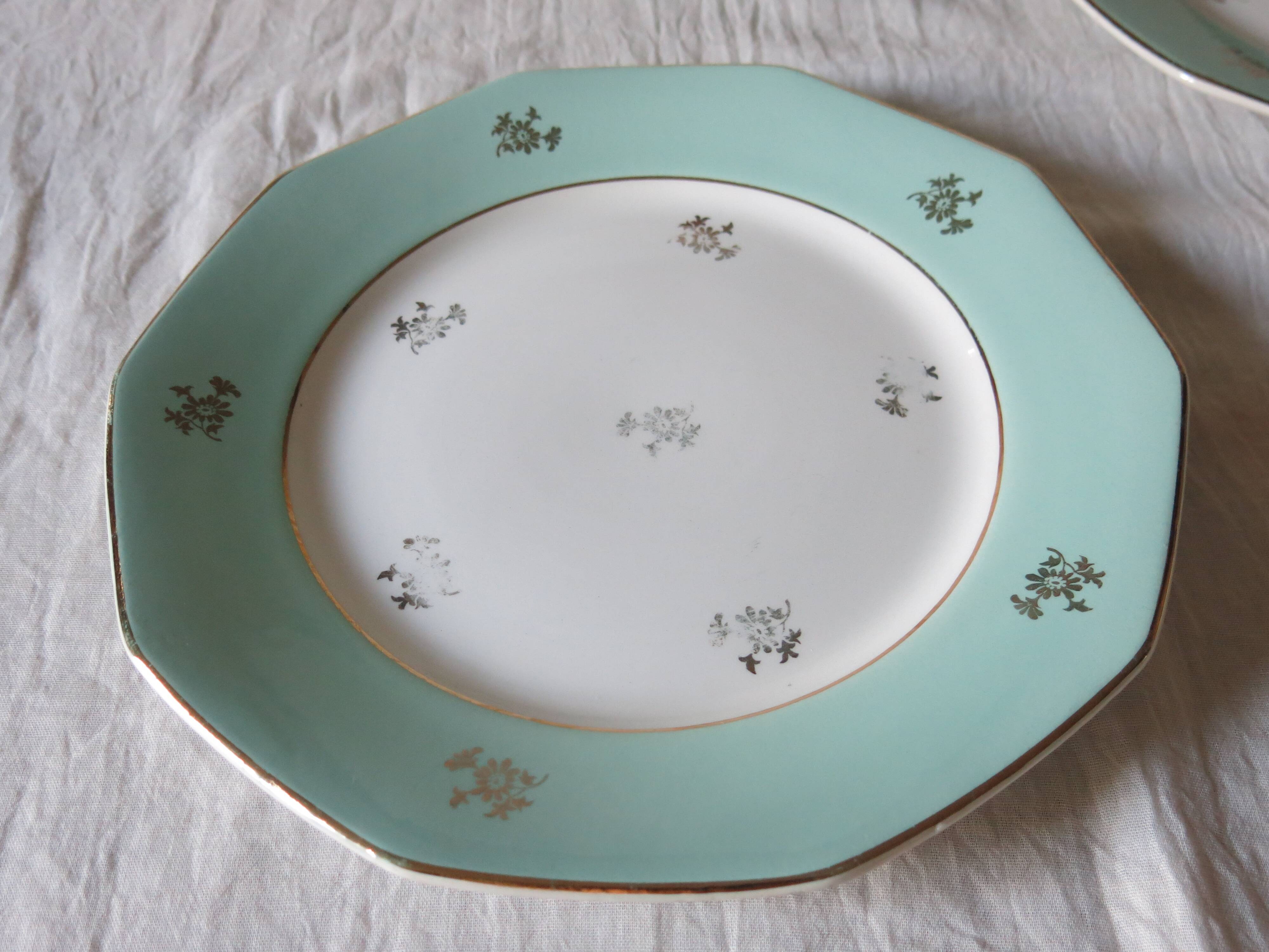 6 flat plates from Moulin des loups in good condition