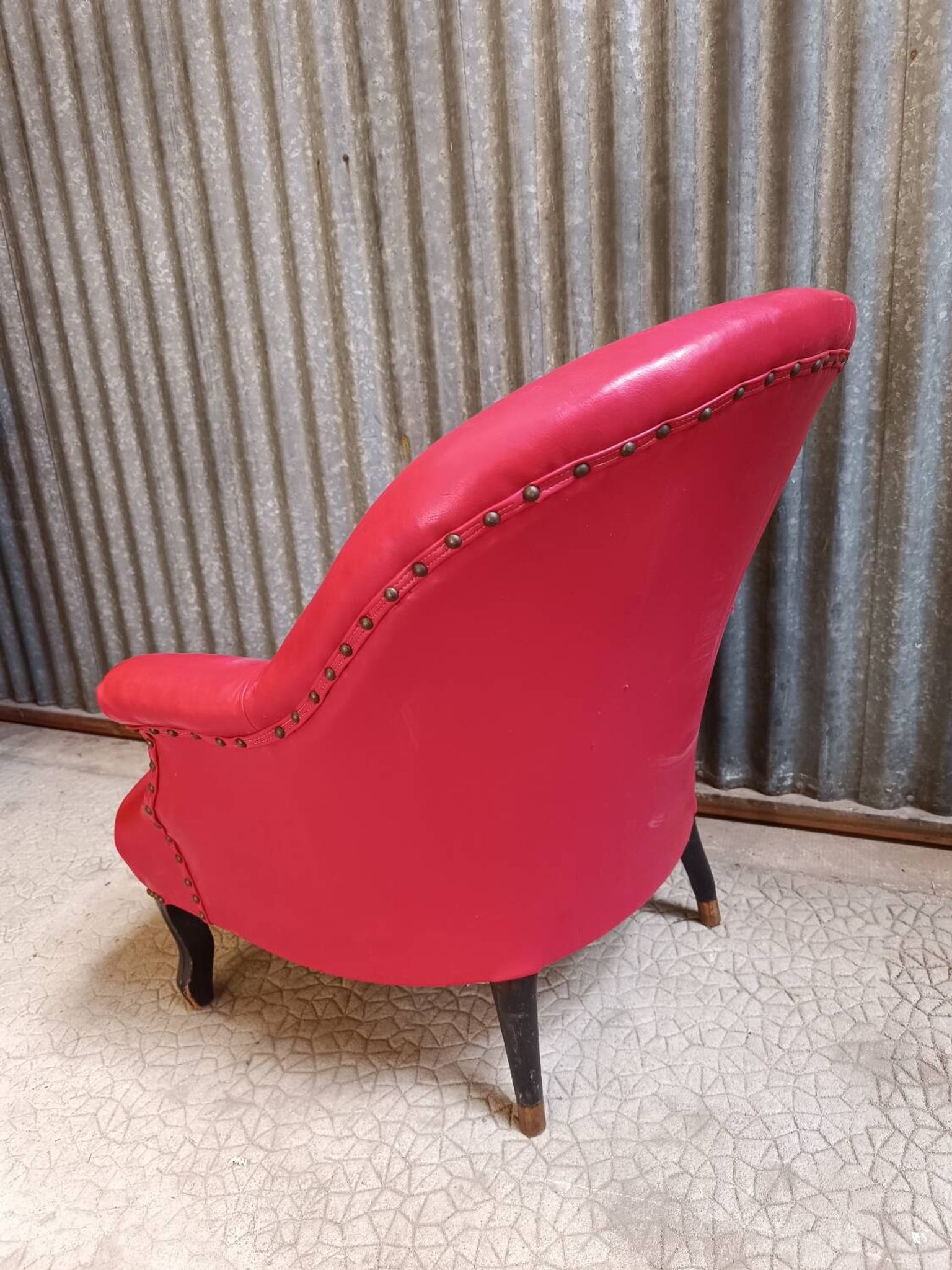 Fauteuil crapaud cuir rouge