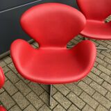 4x Original red leather Fritz Hansen Swan chairs Topstaat!