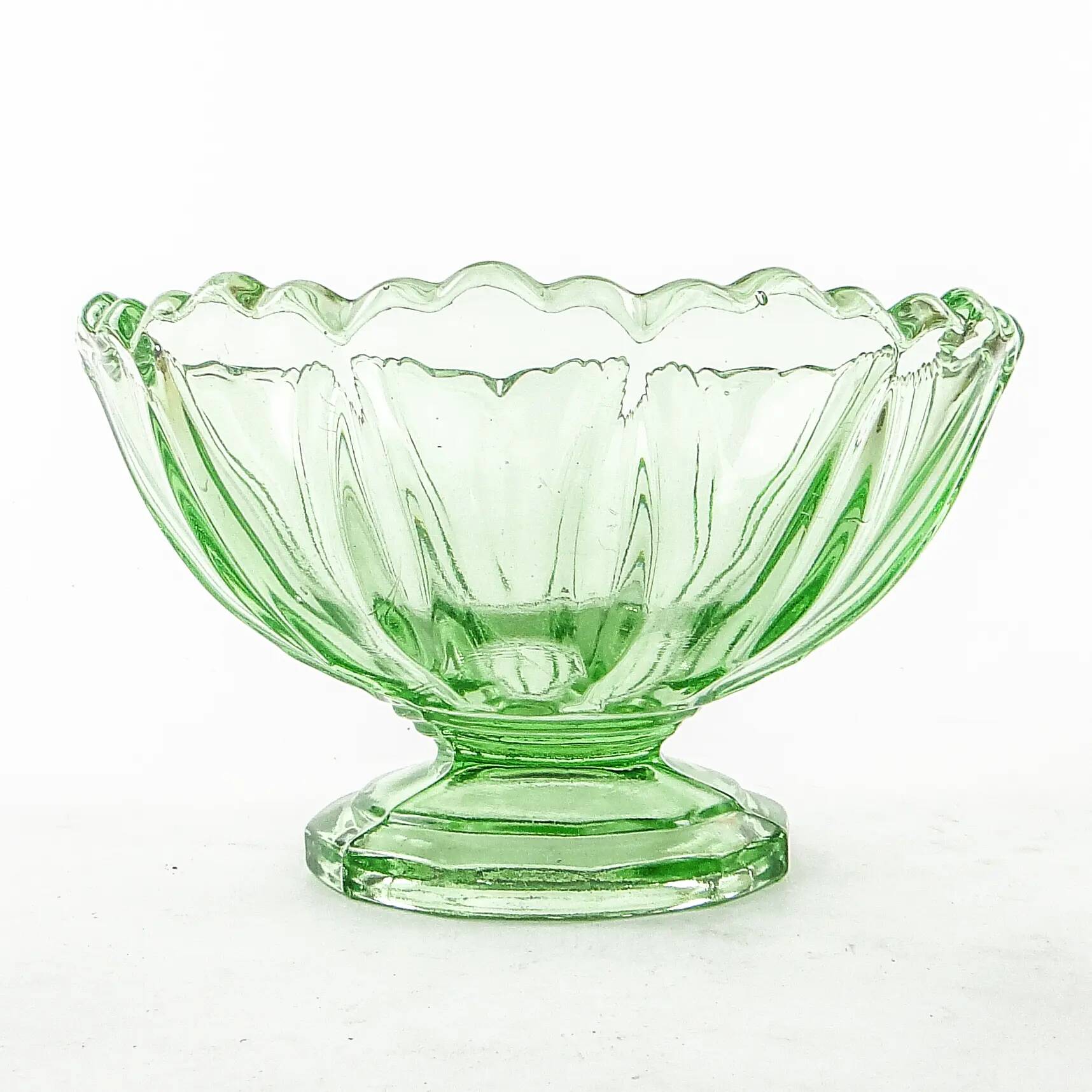 Ring Around fruit bowl, mid-century modern, pressed glass, Ząbkowice, Poland, 1950s