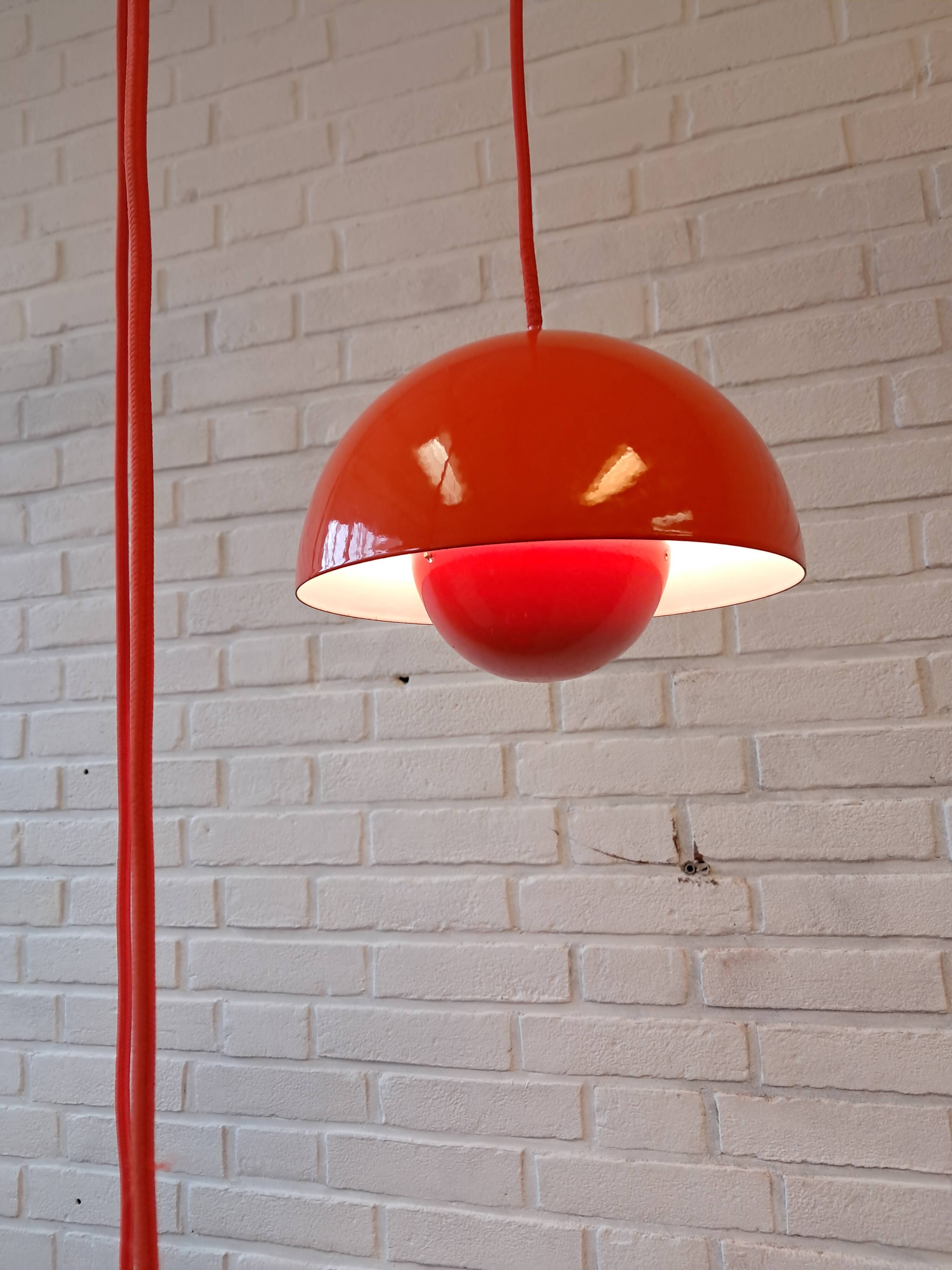 Flowerpot Hanging Lamp Verner Panton