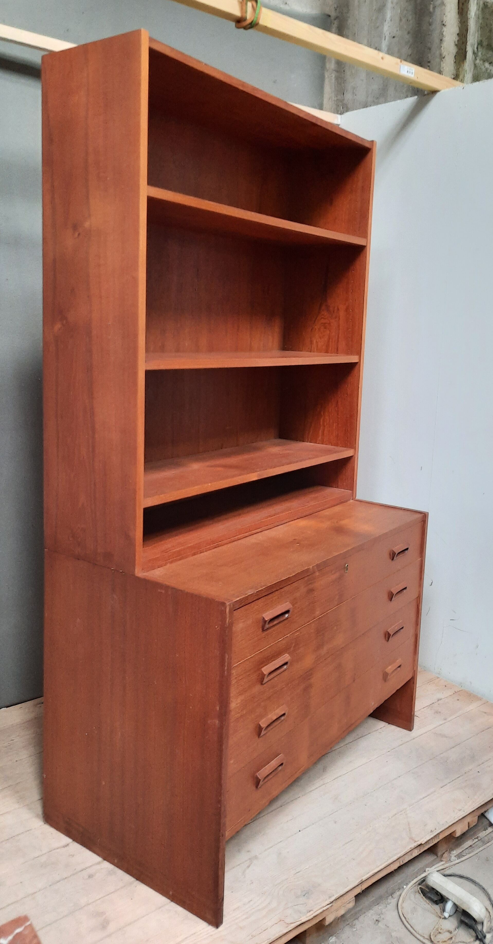 Convenient scandinavian furniture & shelf