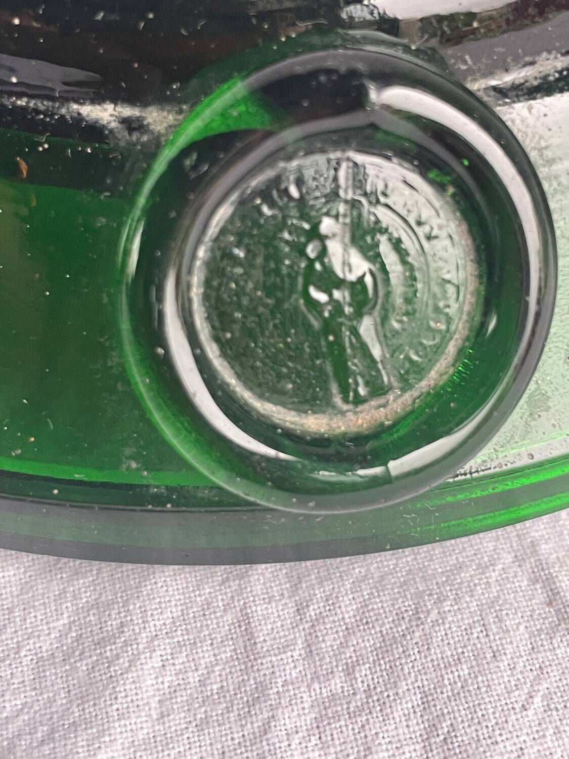 Green glass ashtray 70