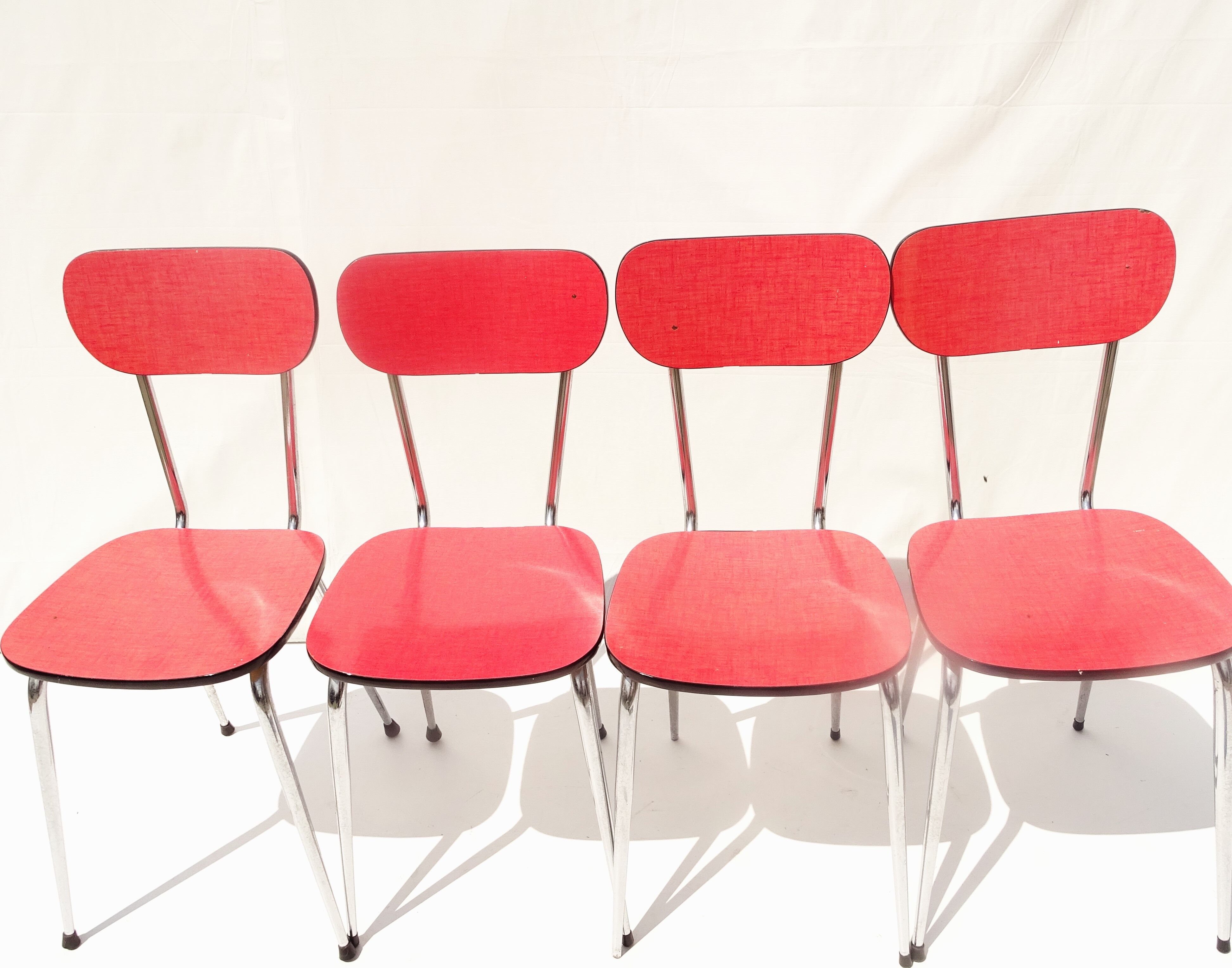 Lot 4 chaises formica rouge