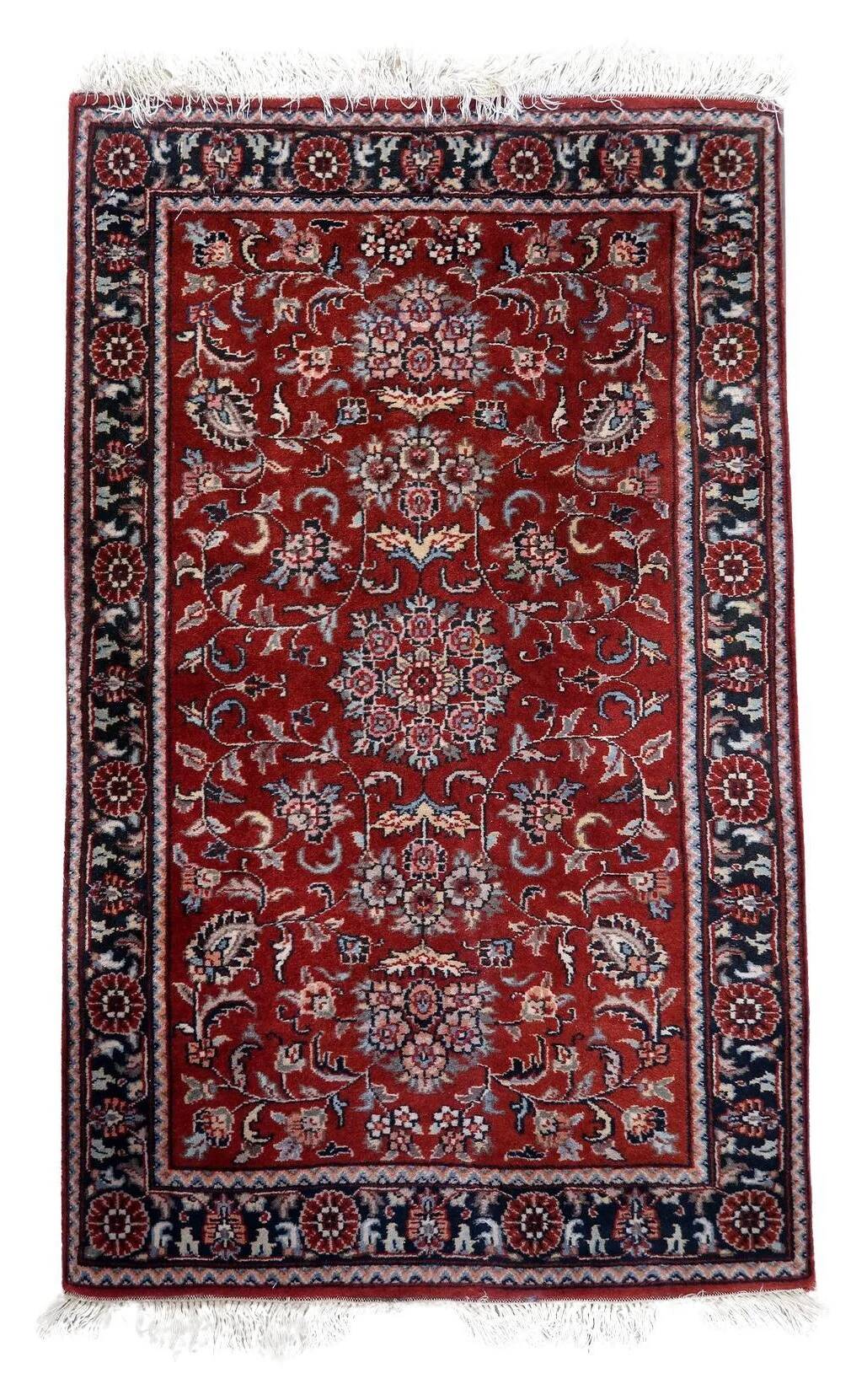 Handmade vintage Persian Sarouk rug 76cm x 122cm, 1970s