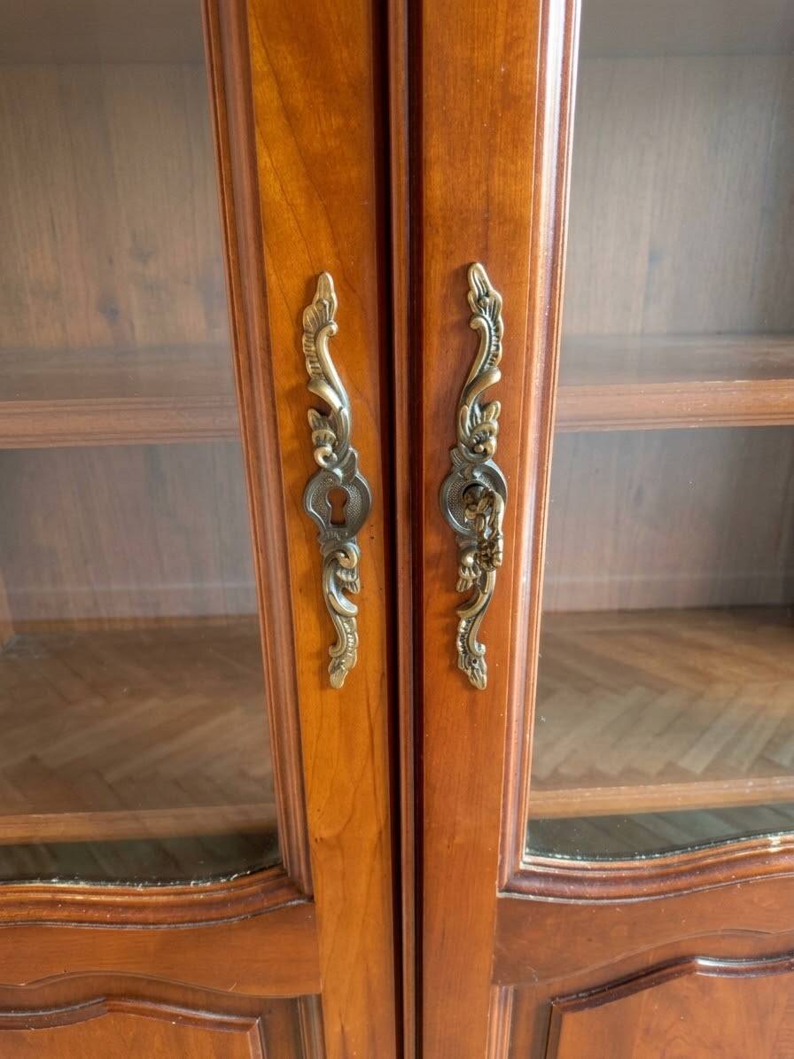 Classic showcase library in cherry wood