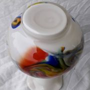 Vase en verre multicolore