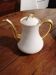 Cafetière ancienne porcelaine de Limoges blanche et dorée