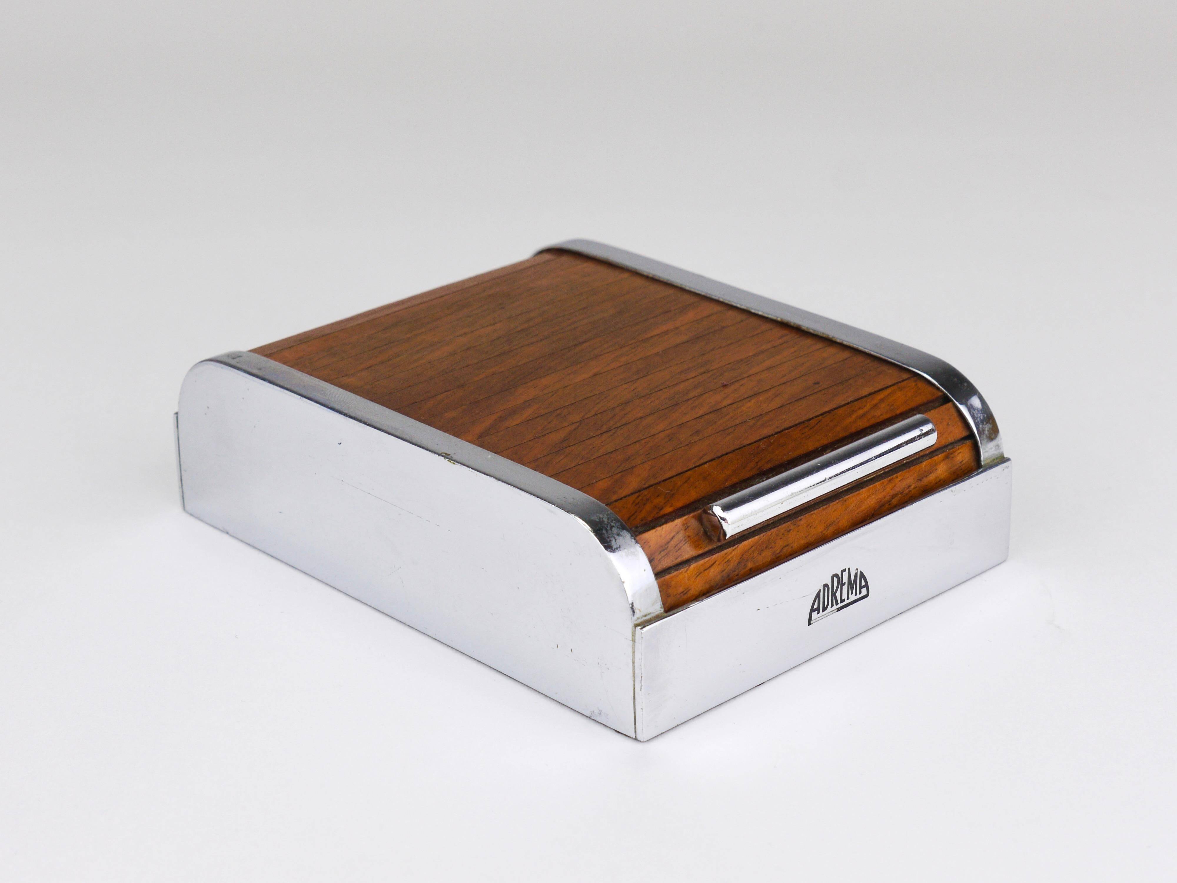 Carl Aubock rolling shutter storage box from the 1930s, cigarette dispenser, walnut, Vienna