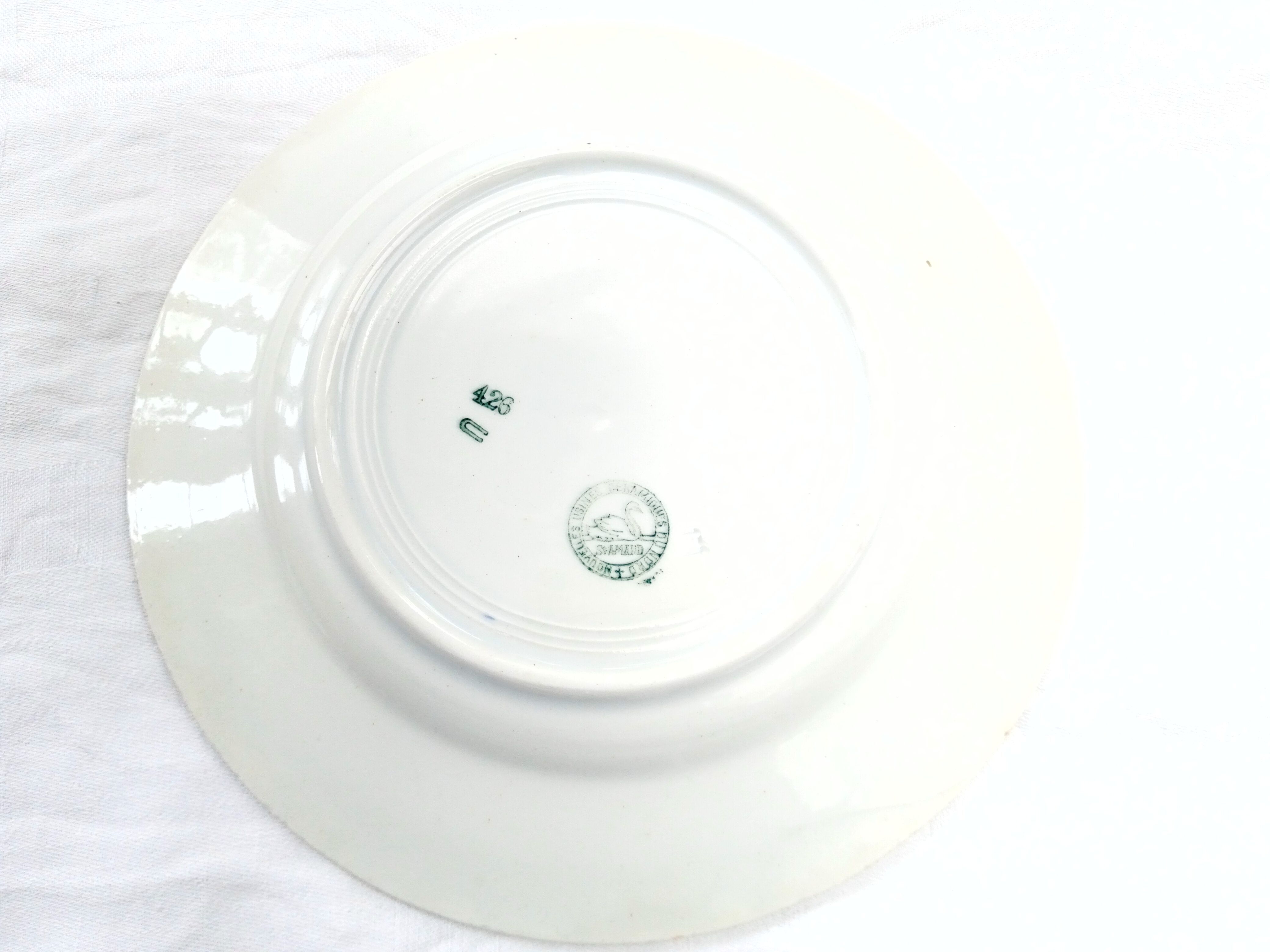 8 dessert plates St Amand