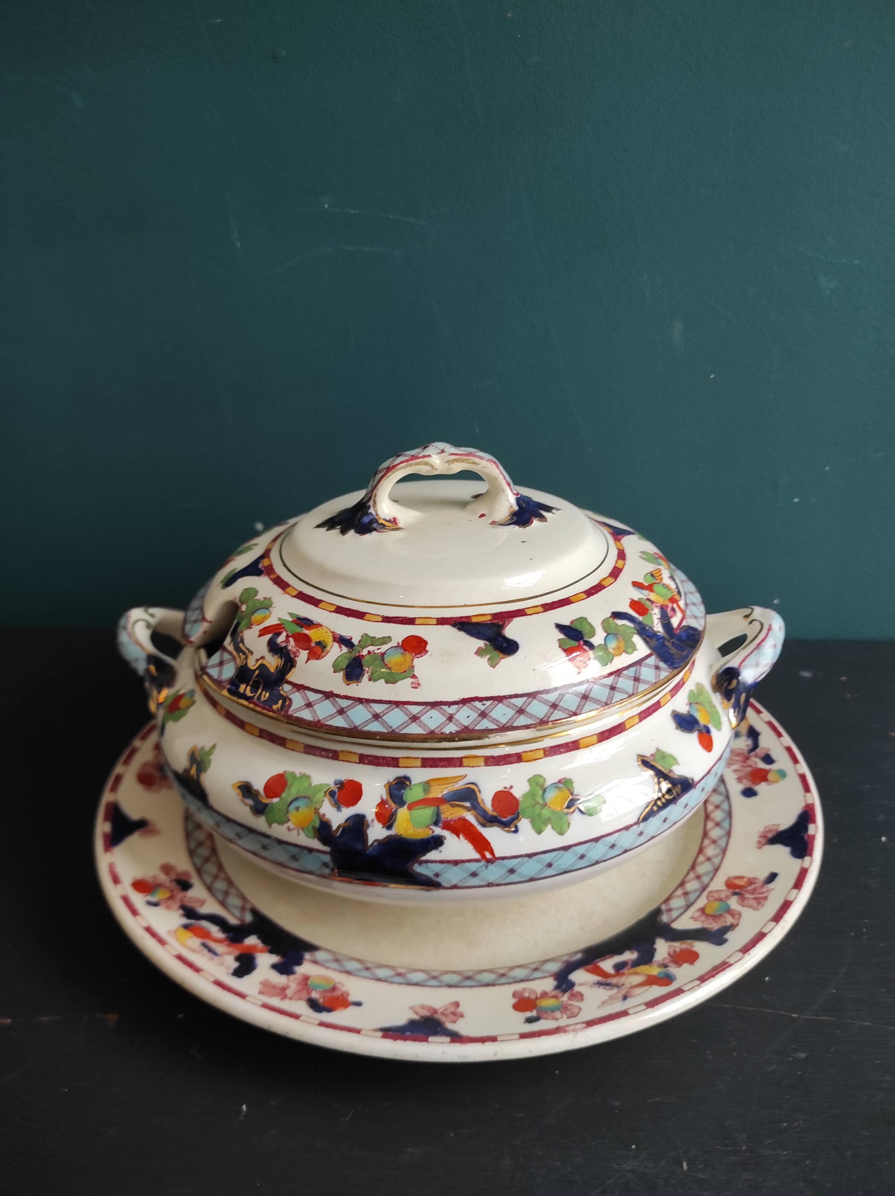 Losol Ware Keeling & Co. individual soup tureen, Beverley, England Burslem