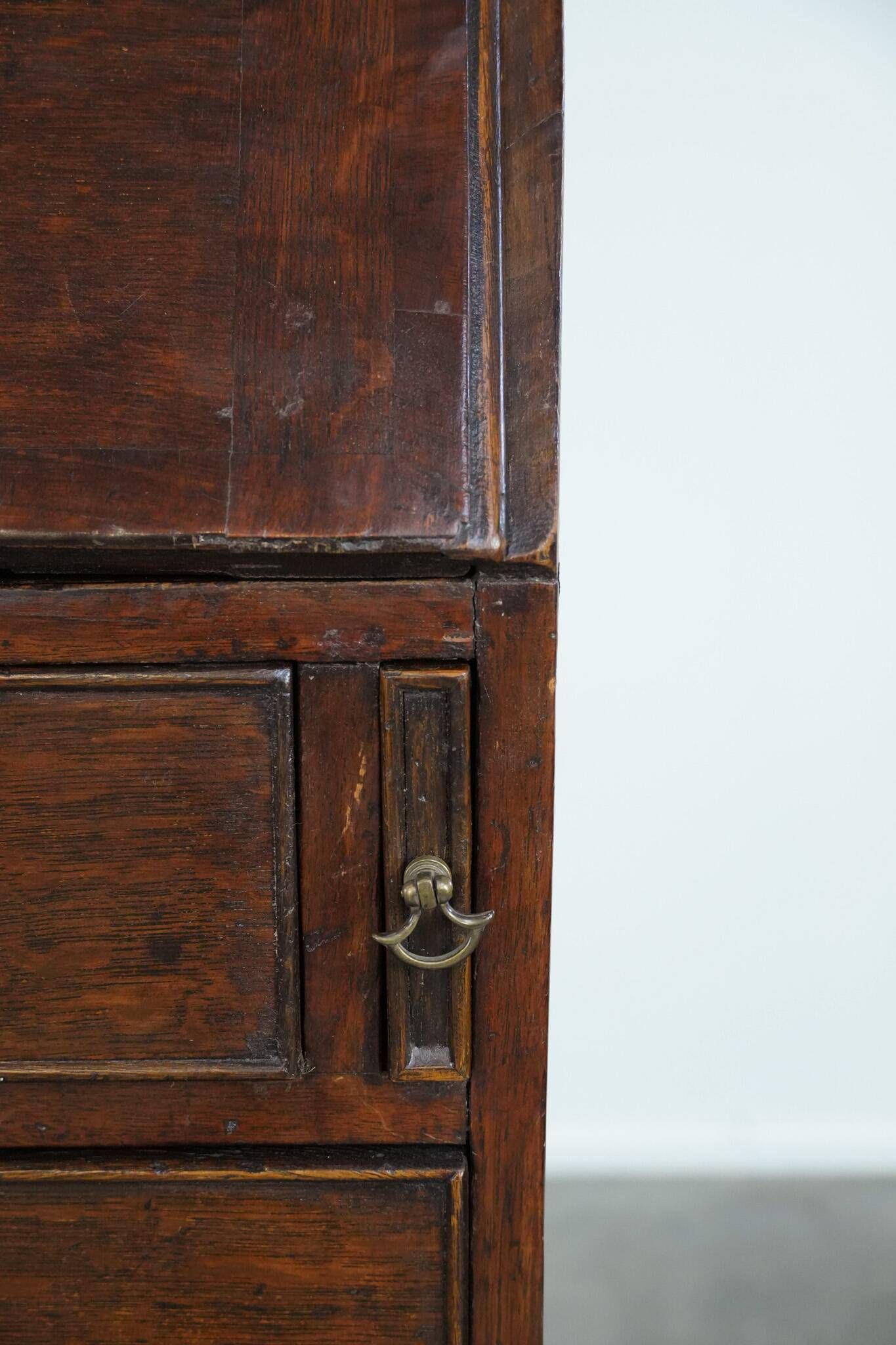 Antique English 18th-century desk/bookcase with a beautiful interior