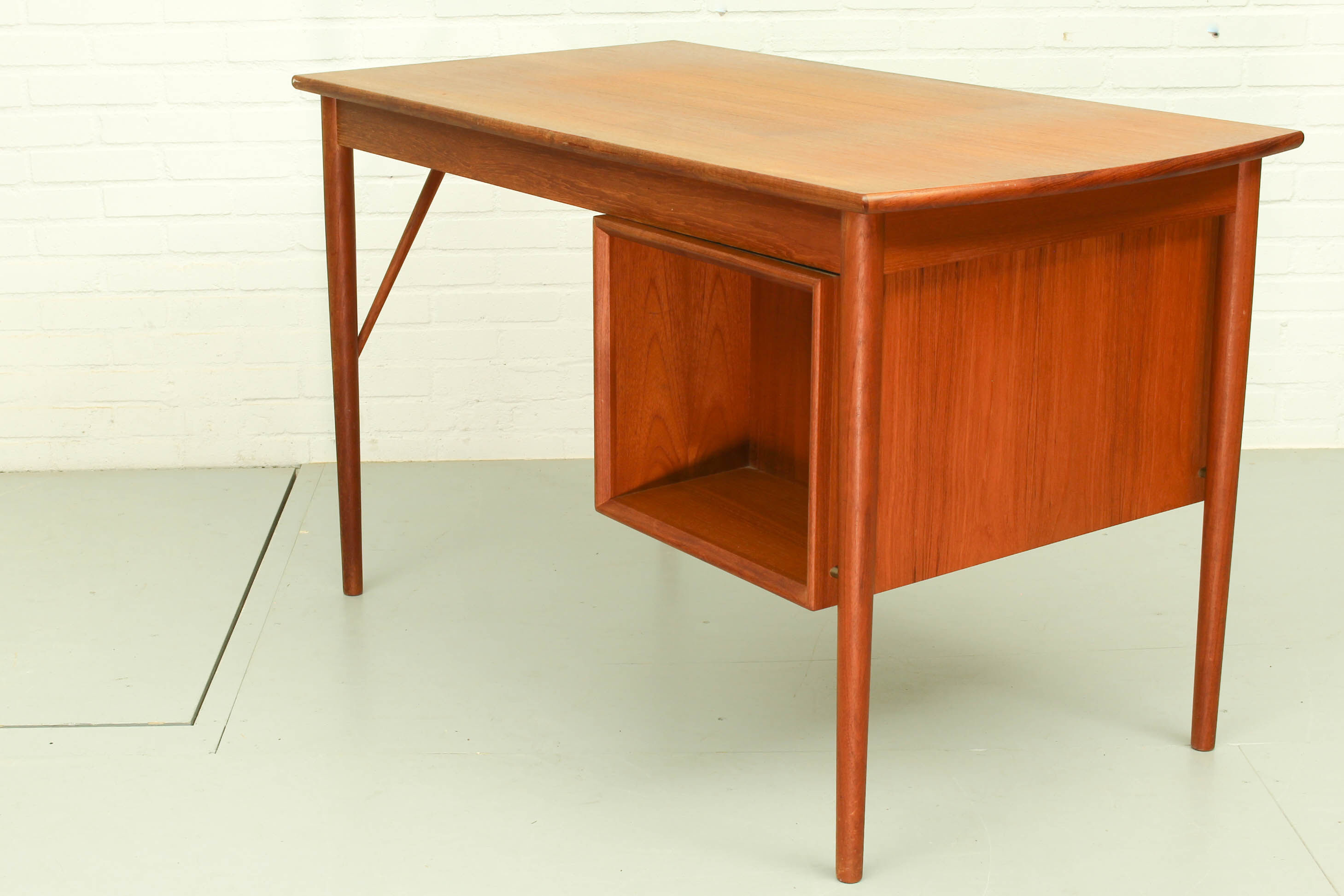Drop leaf desk by Erik Buch for Oddense Maskinsnedkeri AS, 1960s