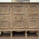 Buffet de style Renaissance en chêne massif XX siècle