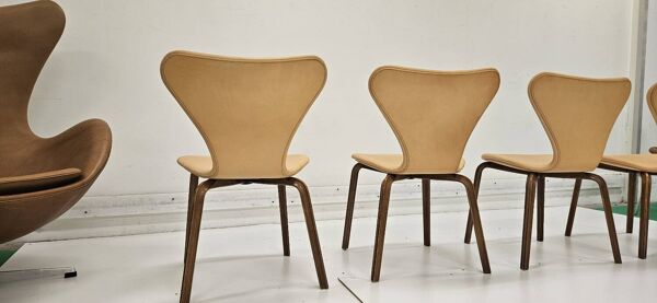 Ensemble Arne Jacobsen Seven chaise grand prix Fritz Hansen
