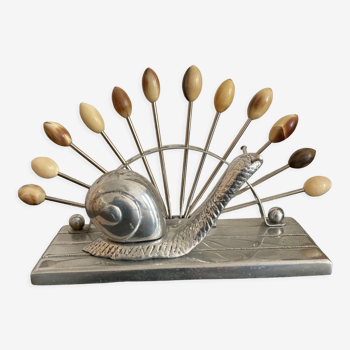 Art Deco metal snail spade service