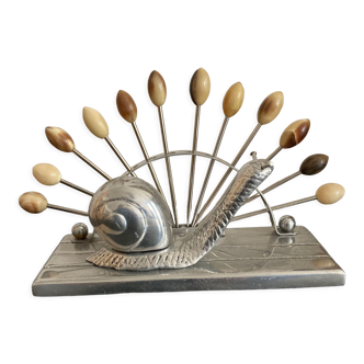 Art Deco metal snail spade service