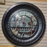 Iron mirror