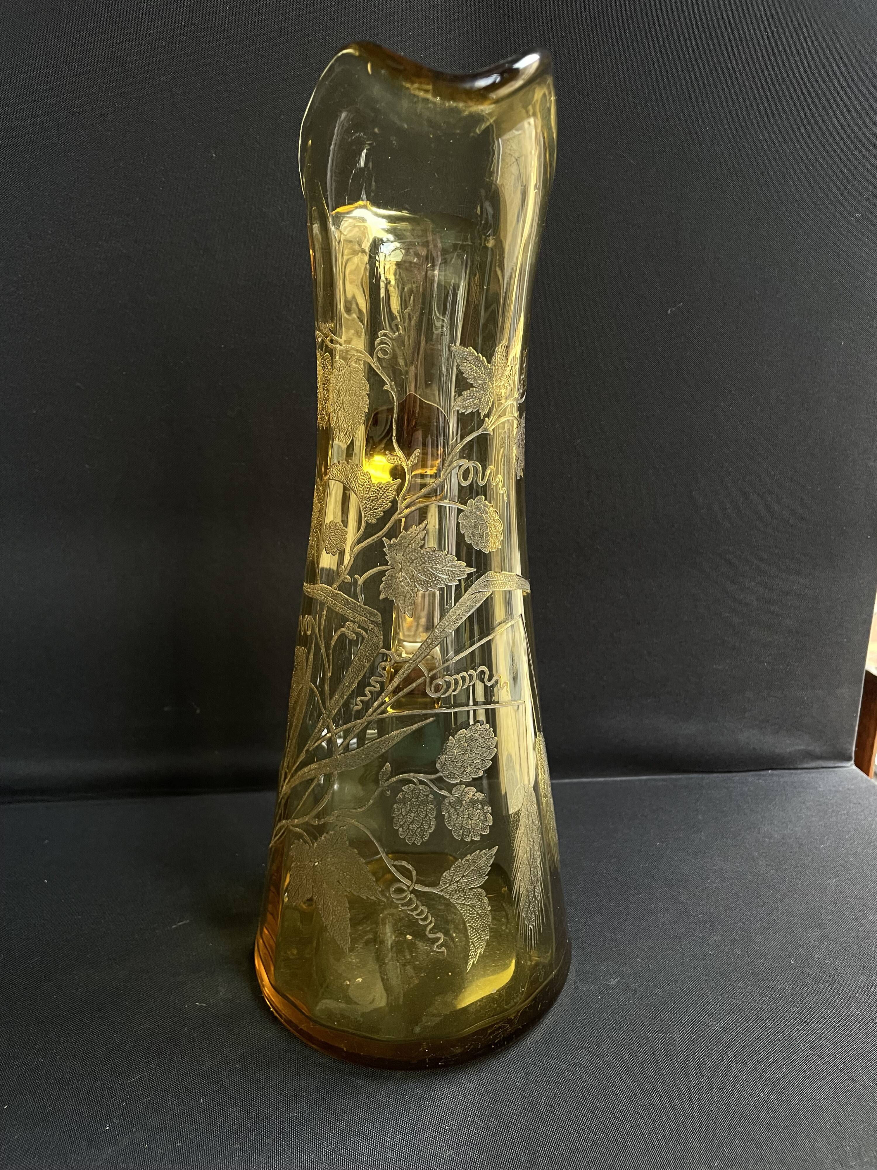 Beer pitcher (can) in engraved ambrino blown glass