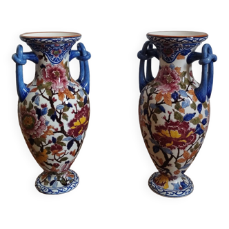 Paire de vases amphores en faïence de gien modèle pivoines