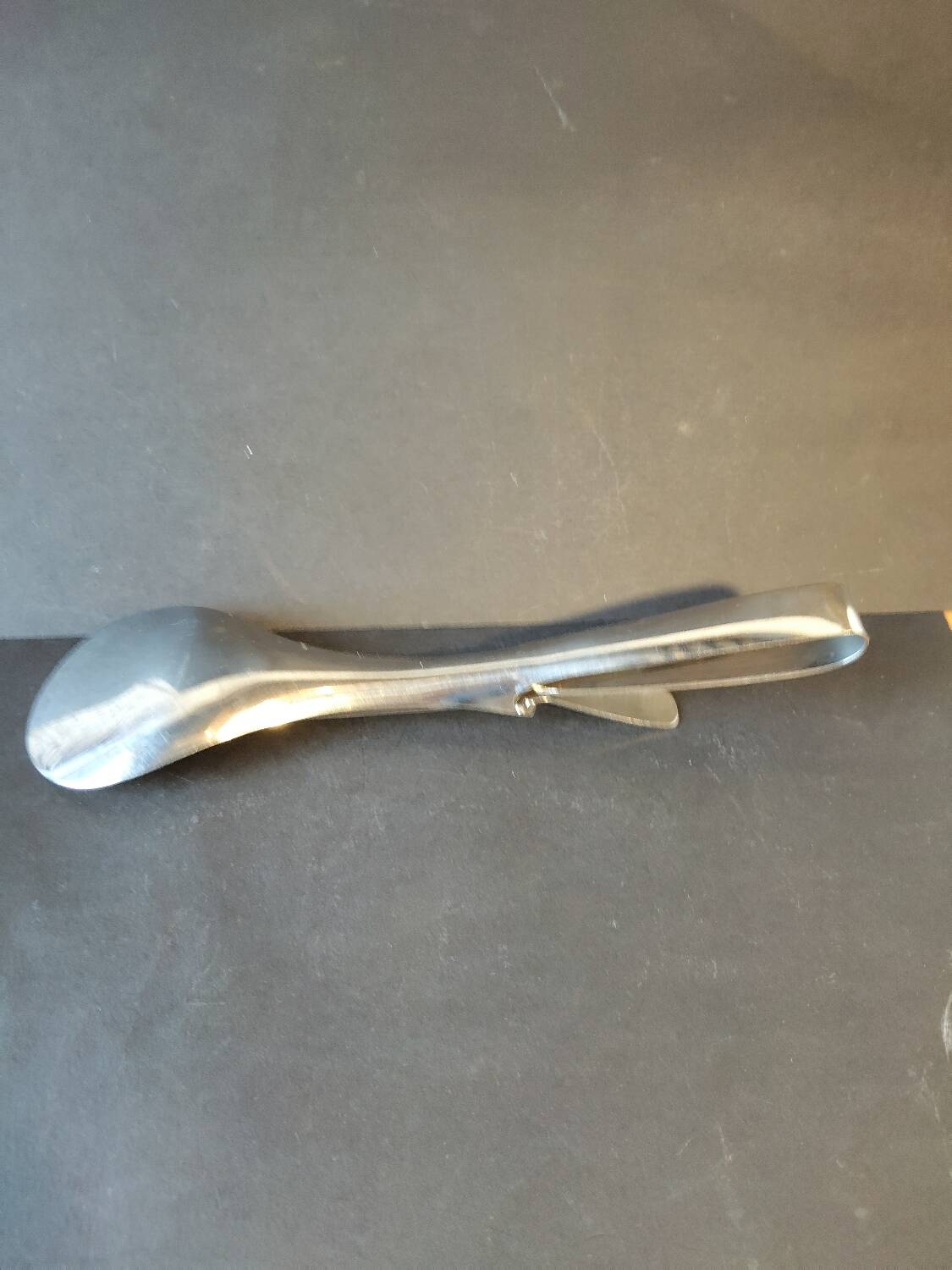 Modernist salad tongs gulden – polished stainless steel – 1970s