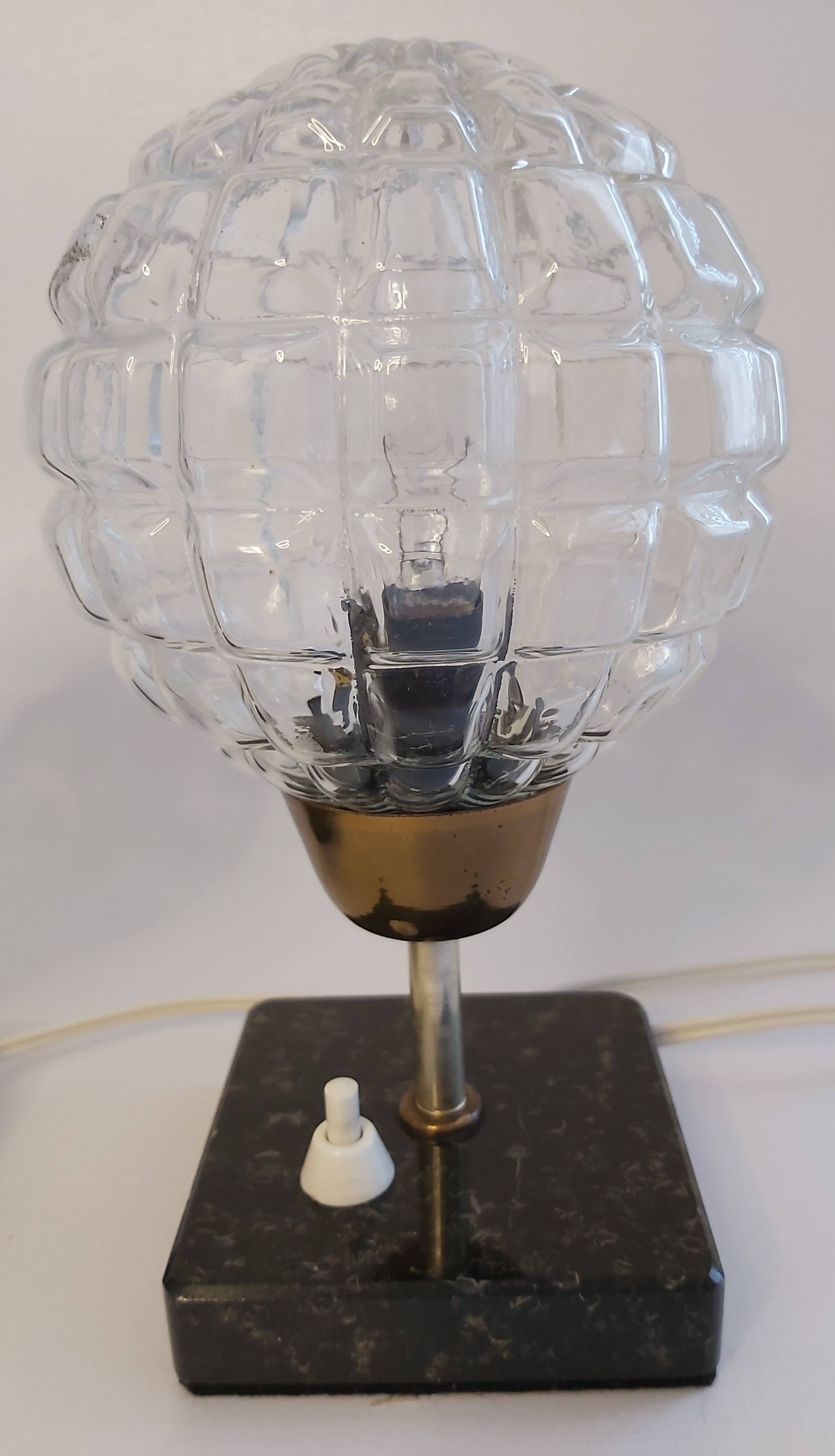 A pair of bedside lamps