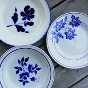 Trio of hollow dishes blue tones