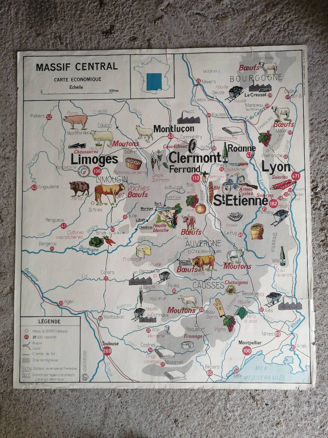 Vintage school map mdi FRANCE Corsica Massif Central